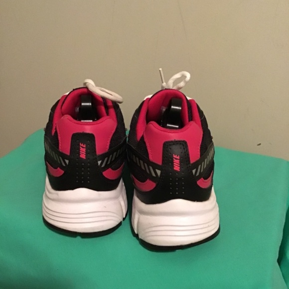 😎Nike’s size 9.5, new condition, runners, see photos, pre-owned, clean - Picture 2 of 6